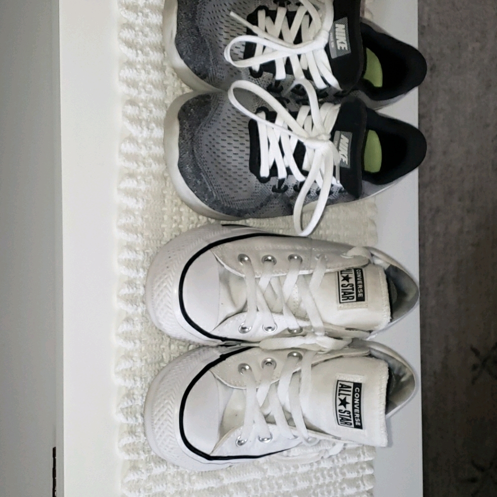 Nike Free Run & Converse All Stars.